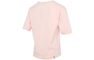 (WMNS) Downtown Graphic T-shirt Lyserød